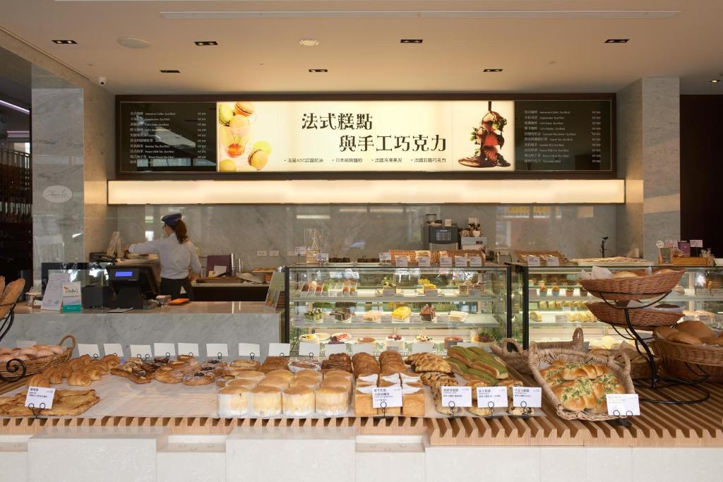 Fleurlis Hotel Hsinchu City Exterior photo