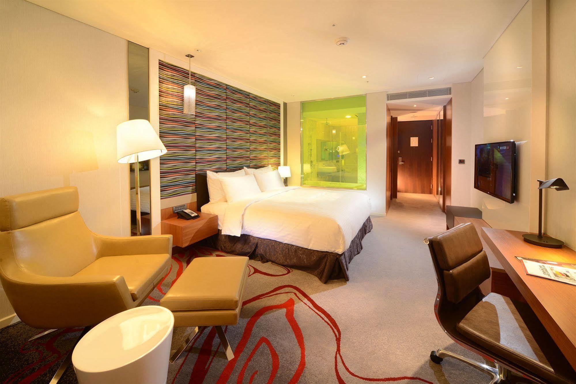 Fleurlis Hotel Hsinchu City Exterior photo